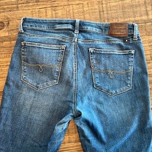 Lucky Brand Lolita skinny jeans. Light wash